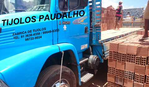 TIJOLOS DE 8 FUROS EM SUAPE CABO PE 9 9765-2714